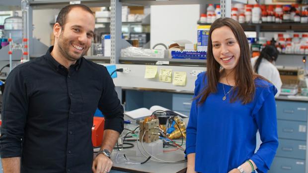 Miguel Modestino and Daniela Blanco in the lab