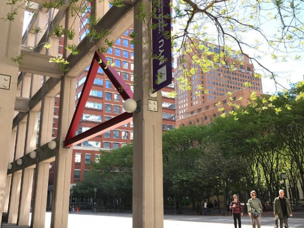 Dibner Building facing the MetroTech commons